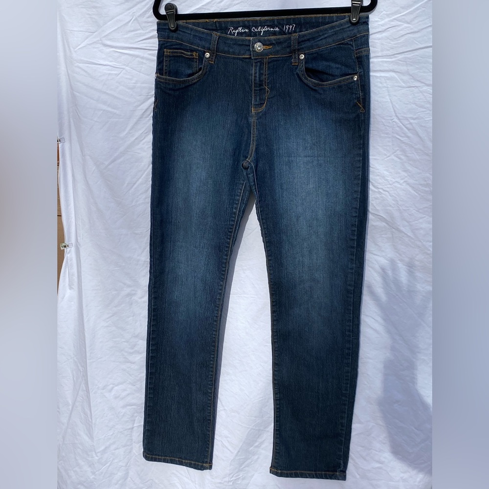 Reflex California 1997 brand Jeans. Stretchy. Straight leg. Lightly distressed.